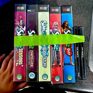 Sims 2 Pc Cd Bundle Game and Expansion Packs